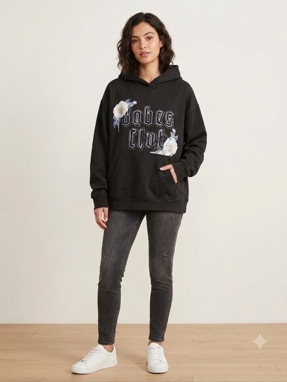 🖤 Brunette The Label "Babes Club" Oversized Floral Hoodie – XS/S